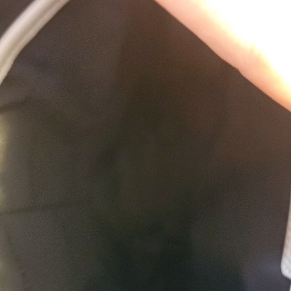 HOST PICK** CALVIN KLEIN HAND BAG - Picture 8 of 13